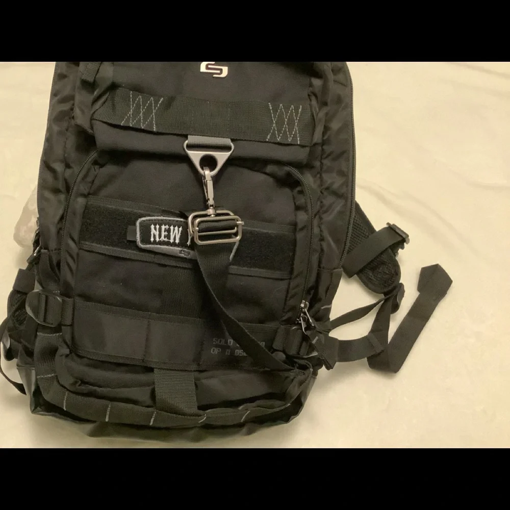ALTITUDE DURABLE LAPTOP BACKPACK - Picture 2 of 3